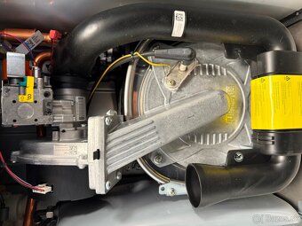 Predám plyn. kotol Vaillant VU 264/5-3 eco TEC pro - 2