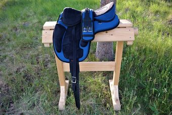 Bezkostrové sedlo Classic modré strmene podbrušák - 2