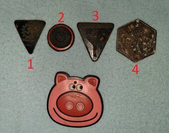 kopané odznaky, kokarda, medaila - 2