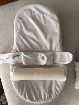 Ergonomicke hniezdo Cocoonababy® Red Castle - 2