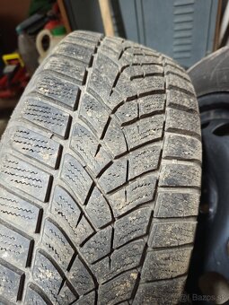 Predám obuté plechové disky 215/60 r16 - 2