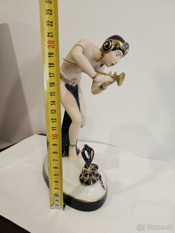 Porcelánova soška - Zaklunač hadov - ROYAL DUX - 2