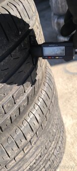 215/55 R17 - 2