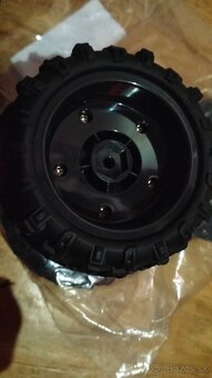Kolesá na RC auto - 2
