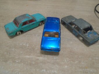 Stará Hračka Volha 24 USSR - 2