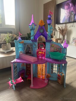 Barbie - Disney Princess zámok - 2