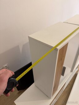 Predam obývaciu stenu - 2