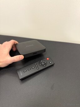 Tesla MediaBox QX4 - 2
