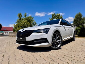 Škoda Superb Combi 2.0 TDI Sportline DSG Matrix Virtual - 2