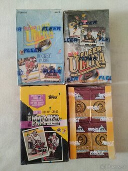 Hokejové kartičky - boxy a balíčky NHL - 2