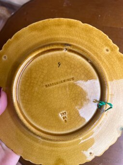 Starý kameninový závesný tanier - 2