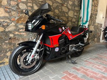 Kawasaki Gpz 900 - 2