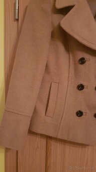 Hnedý kabát v. 42 - 2