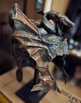 HELMET OF MESSMER THE IMPALER - Messmerova helma v živ. veľk - 2