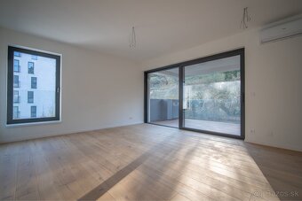 Predaj 2 izbového bytu s terasou Horský park, Staré Mesto BA - 2