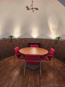 Prenájom – priestranný podkrovný byt v centre mesta - 2