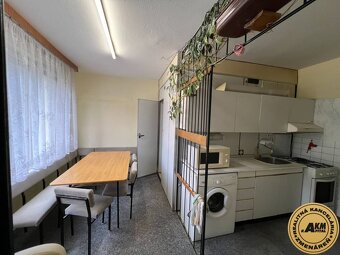 REZERVOVANÝ 3 izbový byt Zvolen - Zlatý potok  na predaj - 2