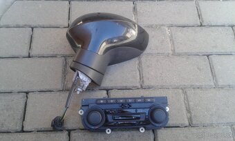 Diely Volkswagen Touareg 7L,svetlo New Beetle a iné diely - 2