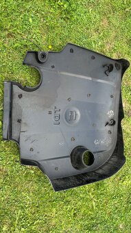 Kryt motora seat - 2