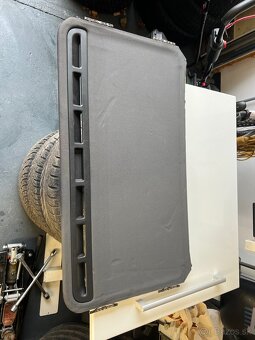 ČIERNA STROPNICA octavia 2 combi - 2