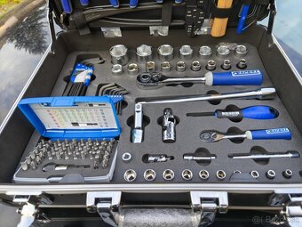 Sada náradi v servisním kufříku - 2