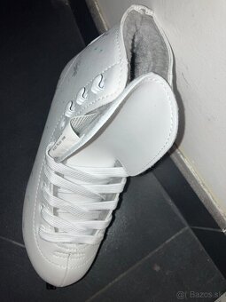 Predám nové dievčenské korčule Oxelo - 2