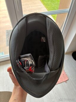 Helma Airoh Valor - 2