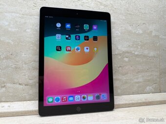 iPad 6. Gen 9.7 Wi-Fi 32GB Space Gray - 2