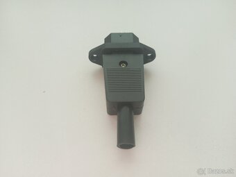 Konektory - 2