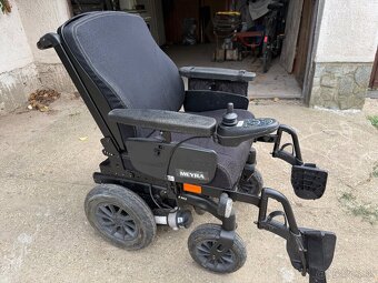 Elektrický invalidný vozík - 2