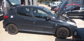 Predám Peugeot 206 benzín. - 2