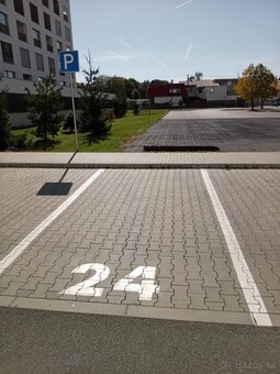 Prenájom parkovacieho miesta - 2