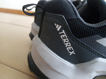 Vodeodolne botasky ADIDAS Terrex. - 2