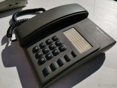 Retro tlacidlove telefony - 2