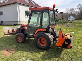 Kubota ST-30 - 2