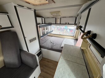 Karavan Chateau 380 - 2
