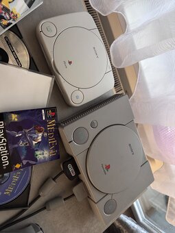 Zberateľské Playstation 1 a psone s hrami - 2