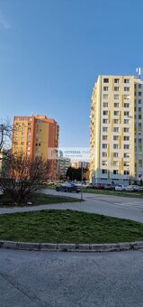 Ponúkam na predaj veľkú garsónku 25m² S.H.Vajanského Nové Zá - 2