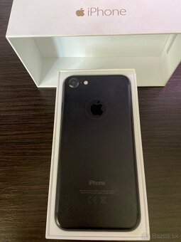 Predám IPhone 7 - 2