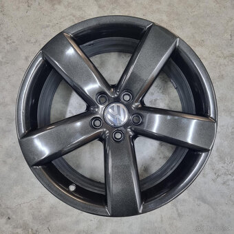 Hliníkové Volkswagen disky 5x112 R18 8J ET41 - 2