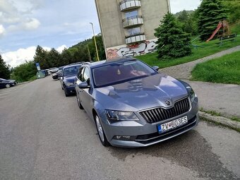 Škoda Superb combi 3 2016 1.6 88 kw - 2