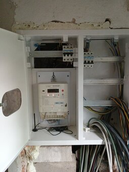 Ponukám elektroinštalačne služby aj pre firmy - 2