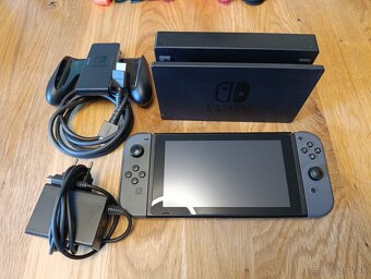 Nintendo Switch - 2