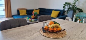 Plne zariadený 3-izbovy byt v Europalace - 2