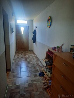 Predám 4 izb.rodinny s.v Zelenči blízko od Trnavy - 2