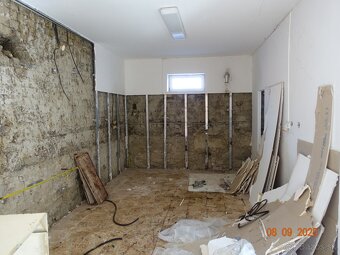 Rod. dom (Reštaurácia), Hlavná 36/38, Strážne, okr. Trebišov - 2