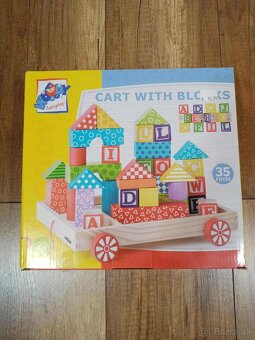 Dreveny vozik s kockami - 2