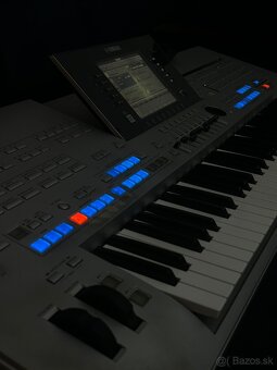 Yamaha Tyros 4 - 2