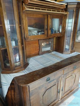 Starozitna skrina - 2