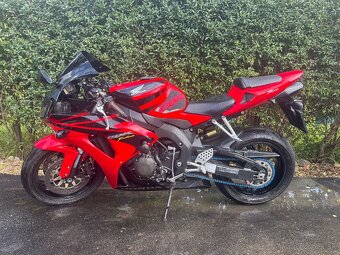 Honda Cbr 1000 rr - 2